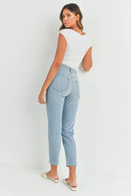Load image into Gallery viewer, Hannah High Rise Mom Jean | Light Wash
