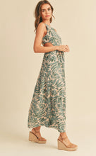 Load image into Gallery viewer, Palm Leaf Print Cut-Out Maxi Dress | Green
